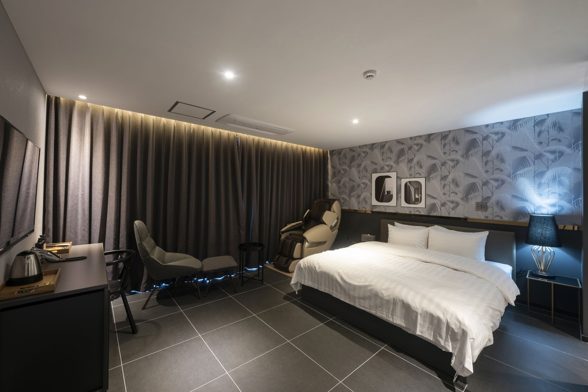 Brown-Dot Hotel Shinho Пусан Екстер'єр фото