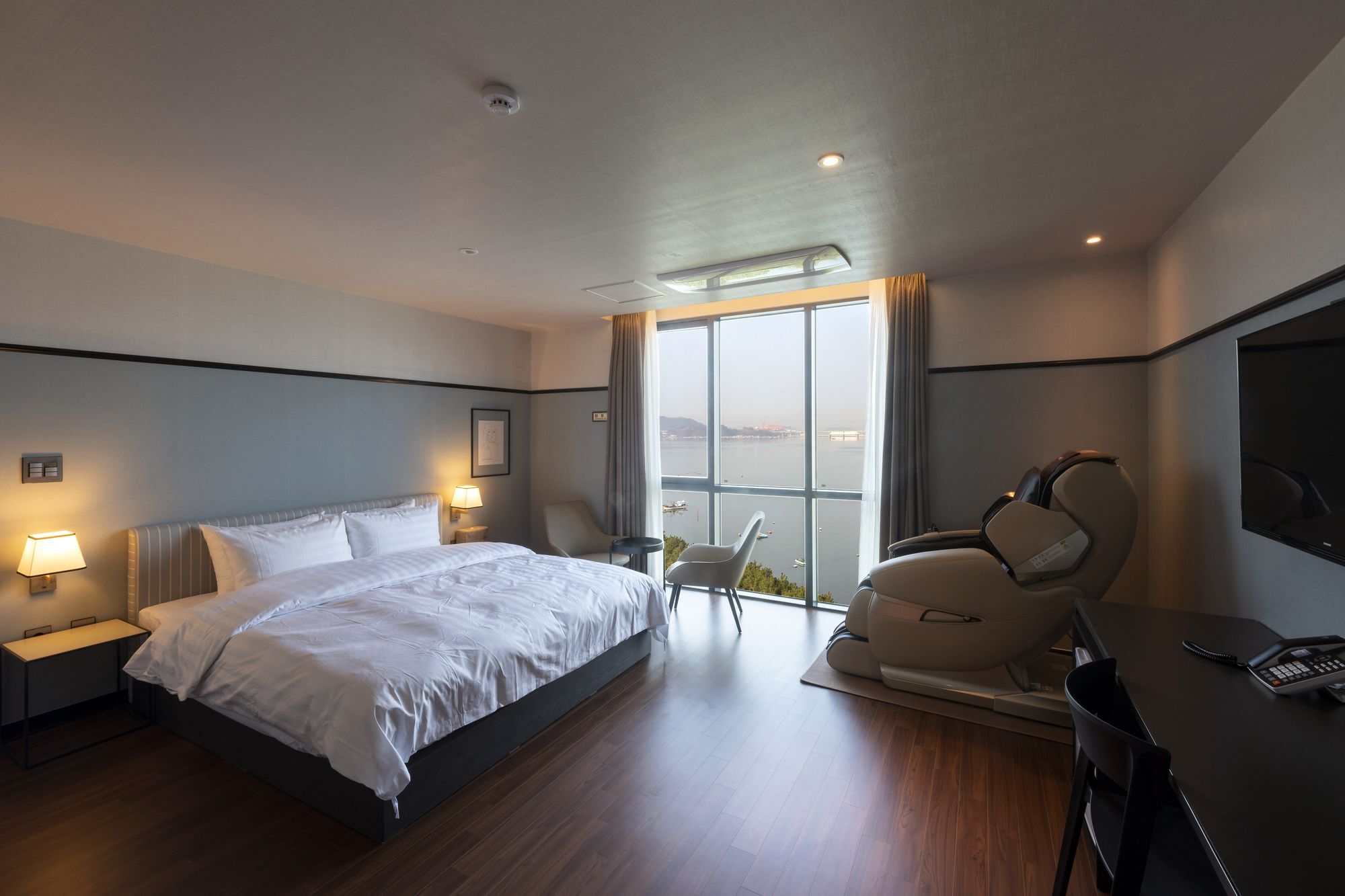 Brown-Dot Hotel Shinho Пусан Екстер'єр фото