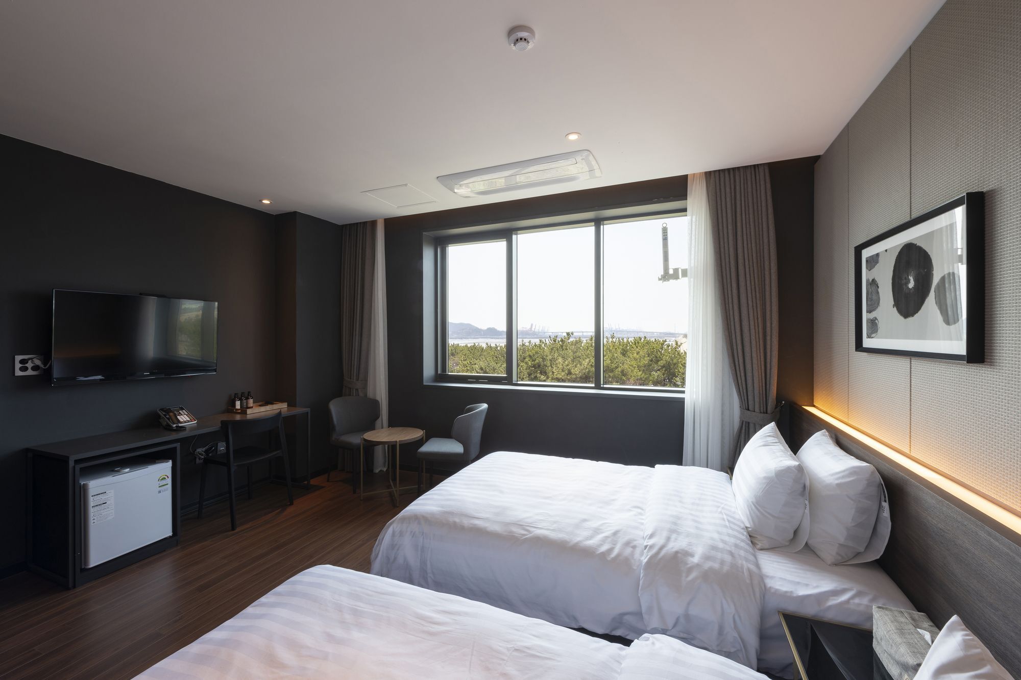 Brown-Dot Hotel Shinho Пусан Екстер'єр фото