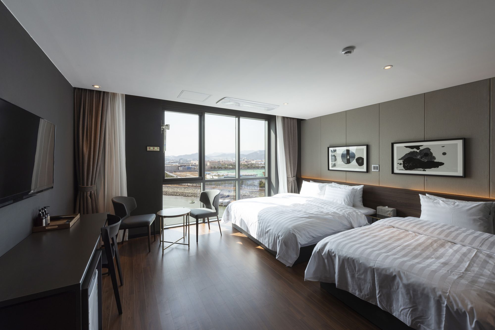 Brown-Dot Hotel Shinho Пусан Екстер'єр фото