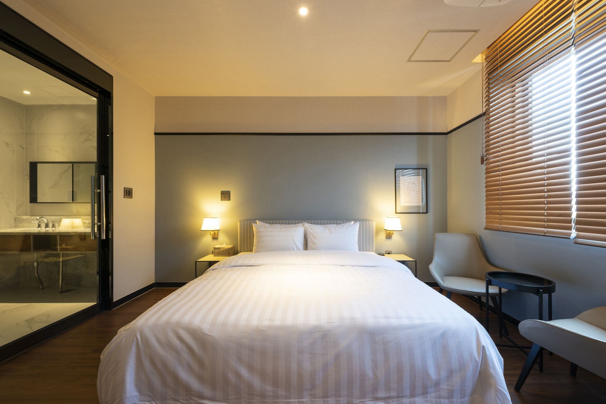 Brown-Dot Hotel Shinho Пусан Екстер'єр фото