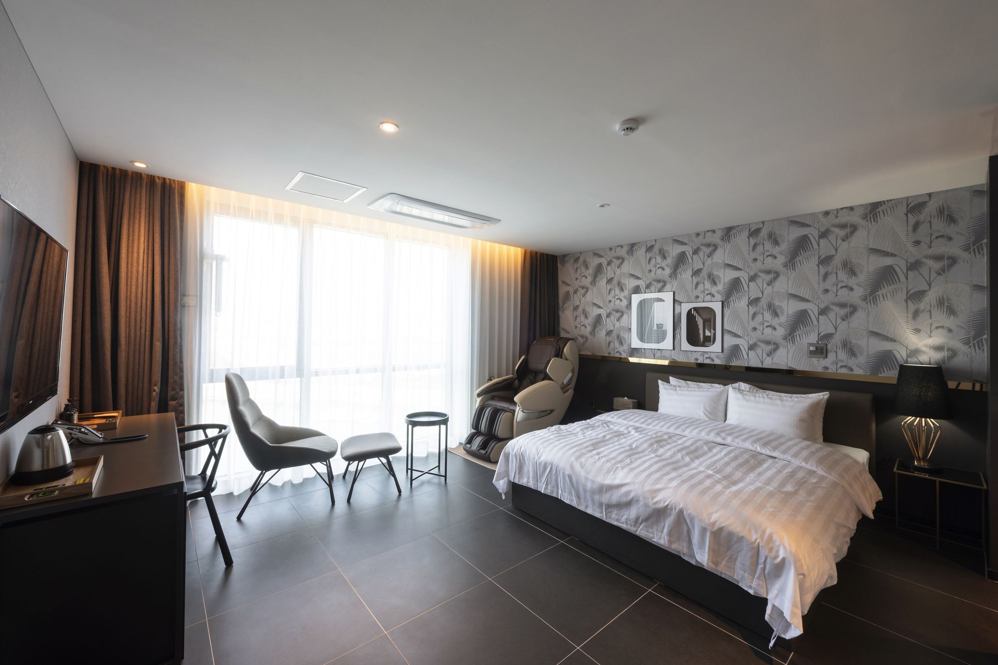 Brown-Dot Hotel Shinho Пусан Екстер'єр фото